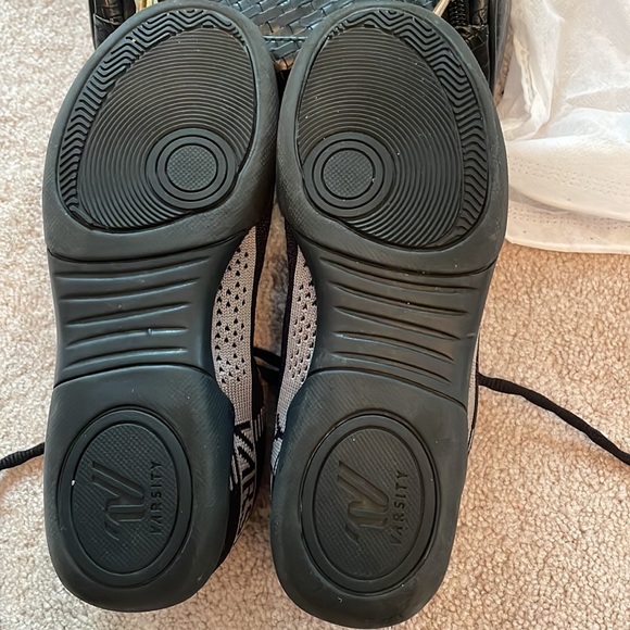 NWOT VARSITY BEAT DANCE SHOES AND BAG - Picture 9 of 13